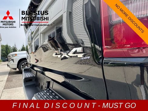 Used 2022 RAM 1500 Laramie image 8