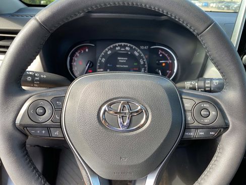 Used 2023 Toyota RAV4 XLE image 18