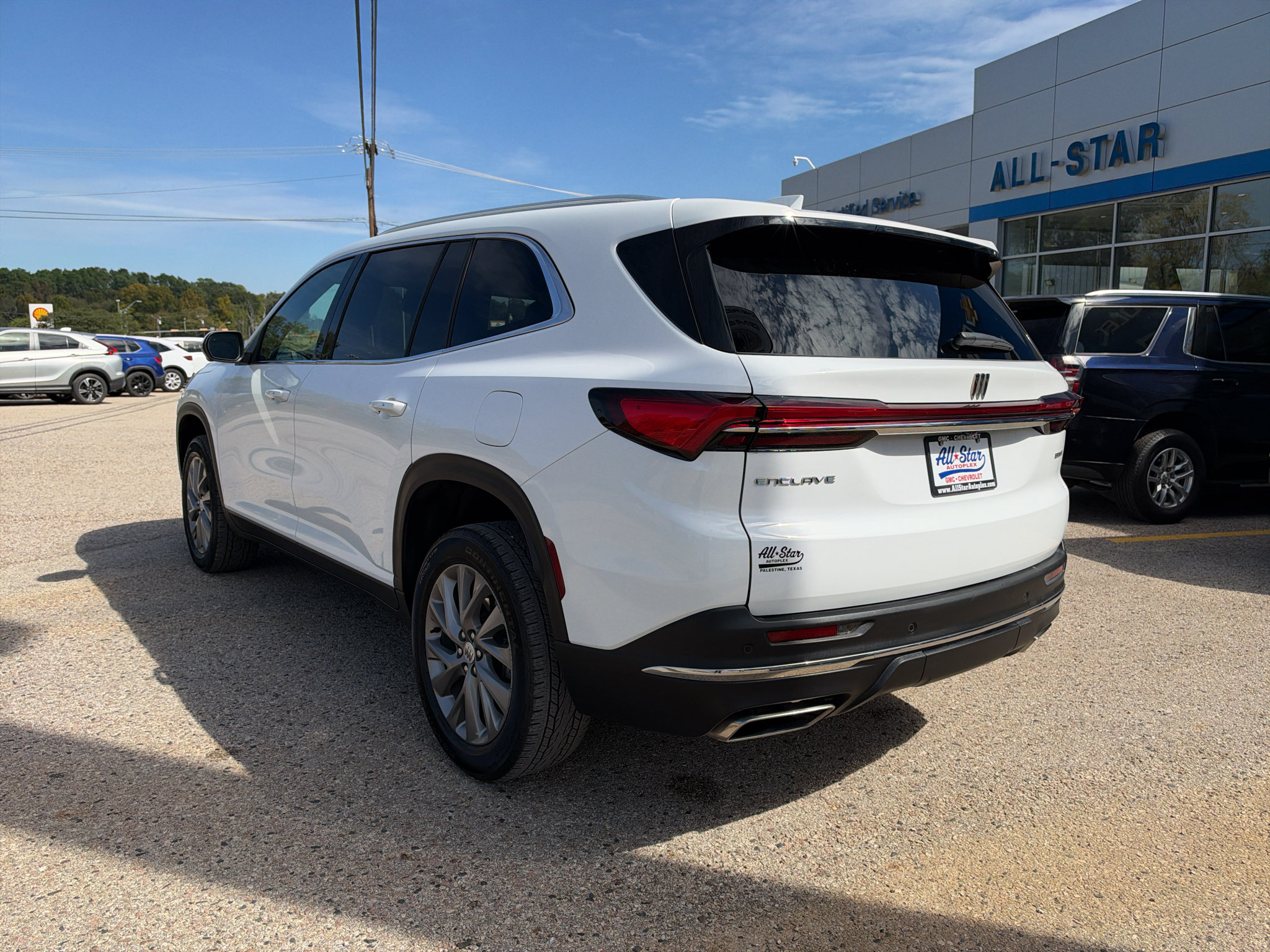 Used 2026 Buick Enclave Preferred FWD image 7