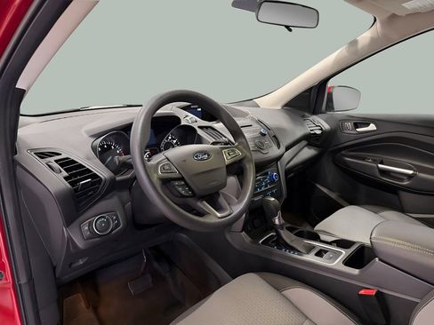 Used 2017 Ford Escape SE image 17