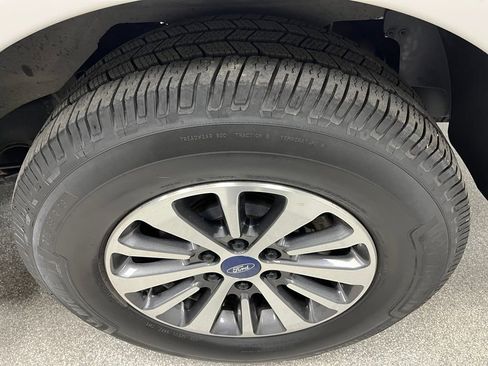Used 2017 Ford Expedition EL XLT w/ Equipment Group 202A AWD/4WD image 17