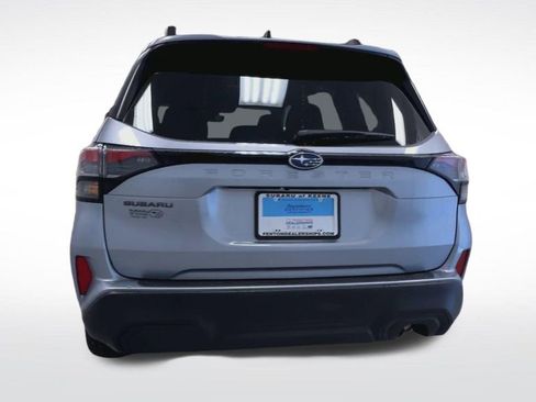 Used 2025 Subaru Forester Premium AWD/4WD image 7