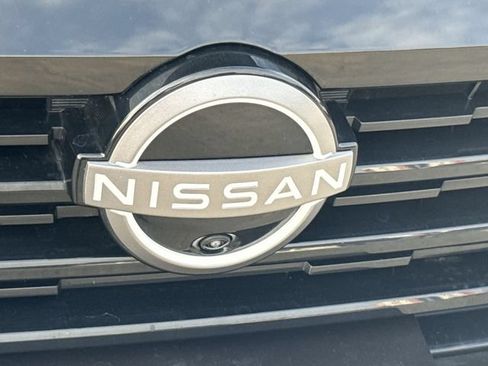 Used 2025 Nissan Kicks SR AWD/4WD image 32