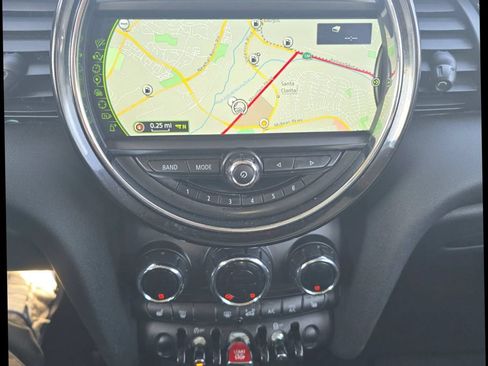 Used 2016 MINI Cooper 4-Door Hardtop FWD image 17