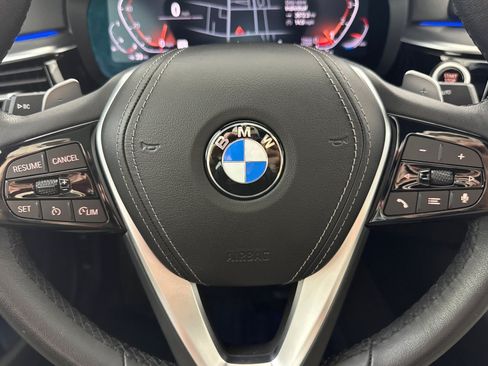 Used 2023 BMW 530i w/ Premium Package RWD image 11