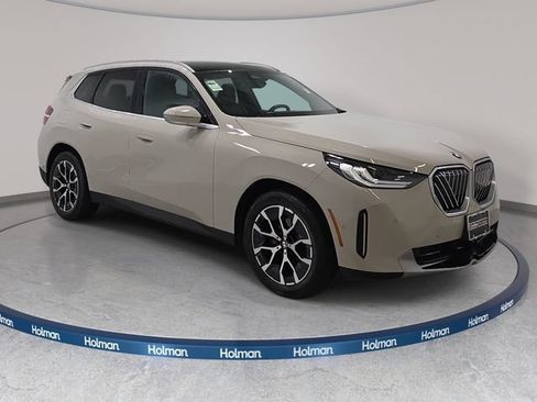 Used 2026 BMW X3 xDrive30i w/ Convenience Package AWD/4WD image 3
