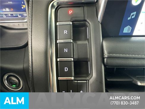 Used 2022 Chevrolet Tahoe Z71 w/ Z71 Off-Road Package image 39