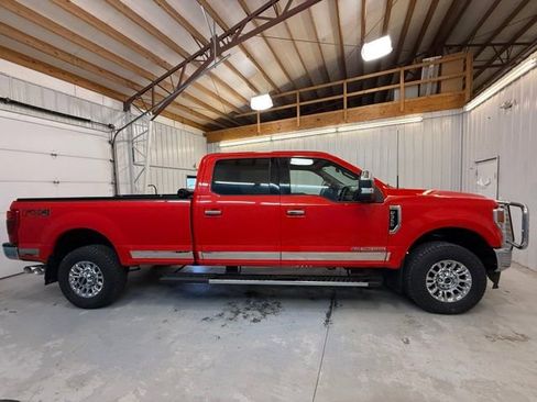 Used 2022 Ford F350 XLT w/ XLT Premium Package image 5