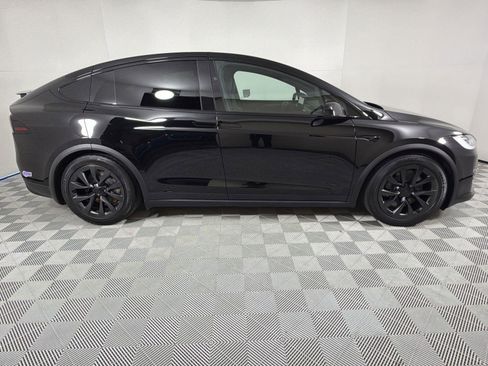 Used 2023 Tesla Model X image 6