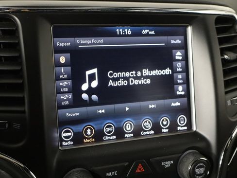 Used 2018 Jeep Grand Cherokee Limited AWD/4WD image 32