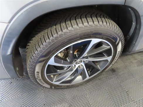 Used 2019 Lexus RX 450h AWD w/ Luxury Package image 8