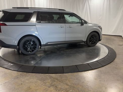 New 2026 Kia Carnival SX Prestige image 2
