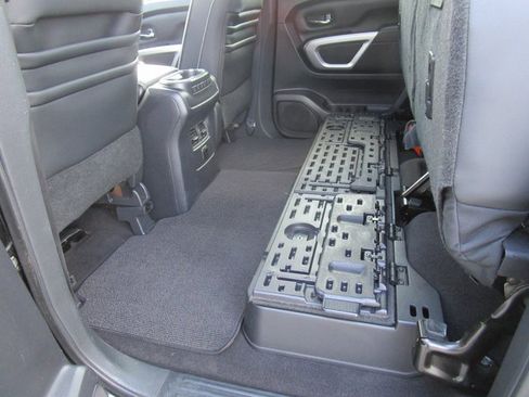 Used 2017 Nissan Titan PRO-4X image 16