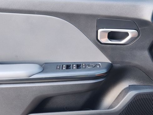 Used 2025 Kia K4 FWD image 20