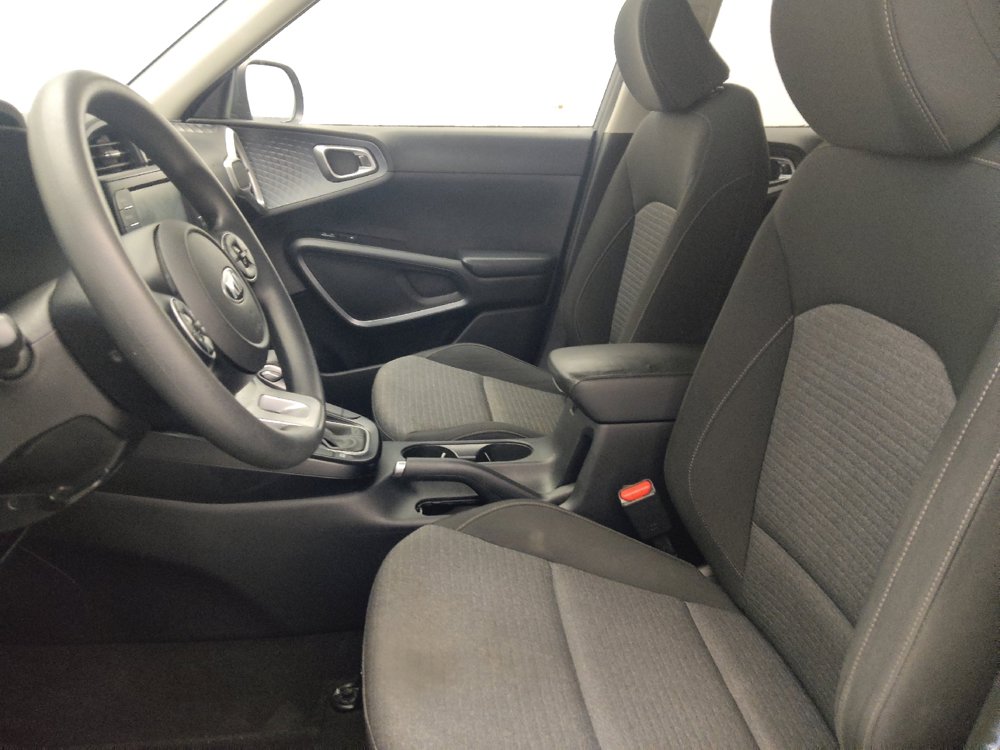 Used 2021 Kia Soul S FWD image 17