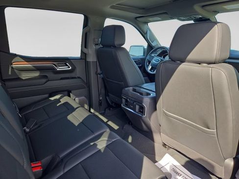 Used 2024 GMC Sierra 1500 Denali w/ Denali Reserve Package AWD/4WD image 11