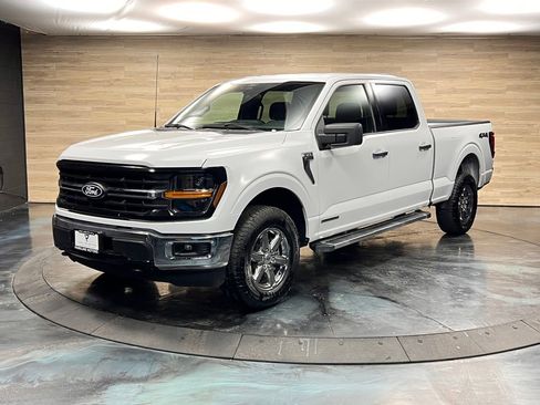 Used 2025 Ford F150 XLT w/ Equipment Group 301A Standard AWD/4WD image 4