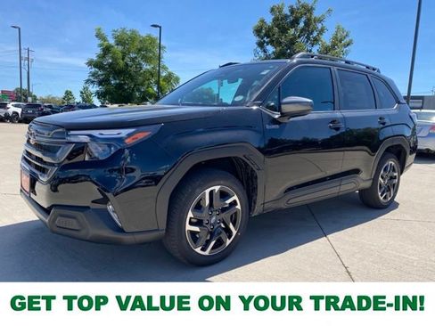 New 2026 Subaru Forester Premium AWD/4WD image 1