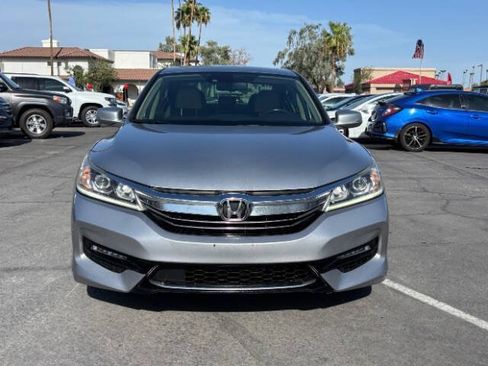Used 2017 Honda Accord EX-L image 8