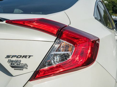 Used 2021 Honda Civic Sport image 6