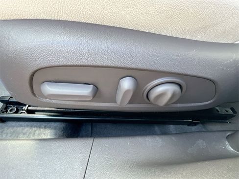 Certified 2024 Chevrolet Malibu LT image 12