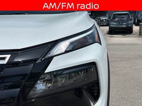 Used 2026 Nissan Rogue SV AWD/4WD image 12