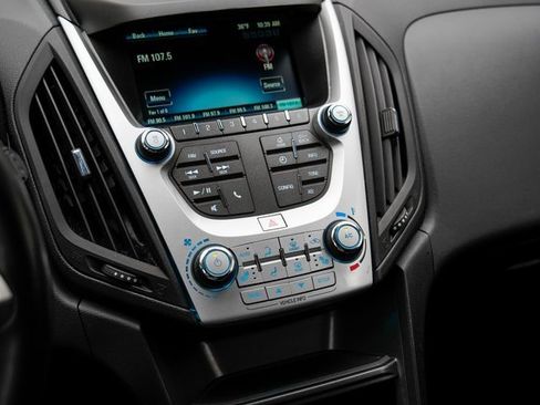 Used 2017 Chevrolet Equinox LT w/ Convenience Package image 24