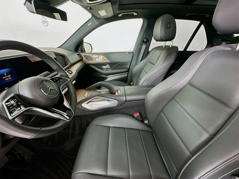 Used 2025 Mercedes-Benz GLE 350 4MATIC image 23