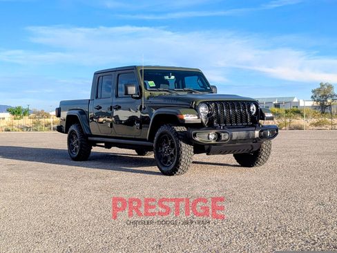 Used 2023 Jeep Gladiator Sport AWD/4WD image 5