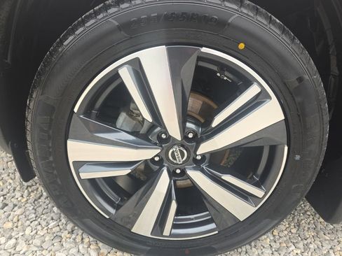 Used 2021 Nissan Rogue Platinum AWD/4WD image 12