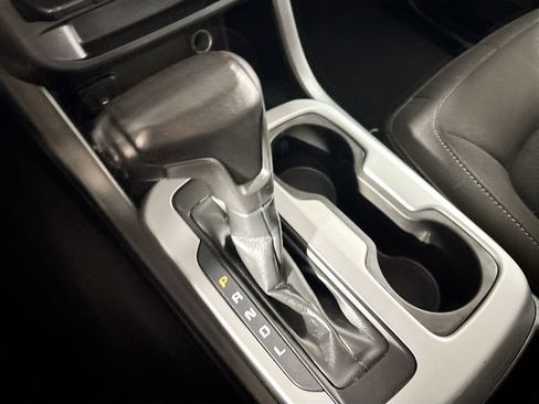 Used 2021 Chevrolet Colorado LT w/ Safety Package image 17