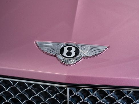 Used 2021 Bentley Bentayga image 17