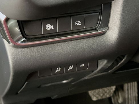 Used 2024 MAZDA CX-30 AWD 2.5 S w/ Preferred Package image 17