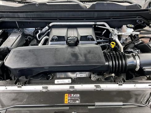 Used 2024 Chevrolet Colorado LT w/ LT Convenience Package III RWD image 31
