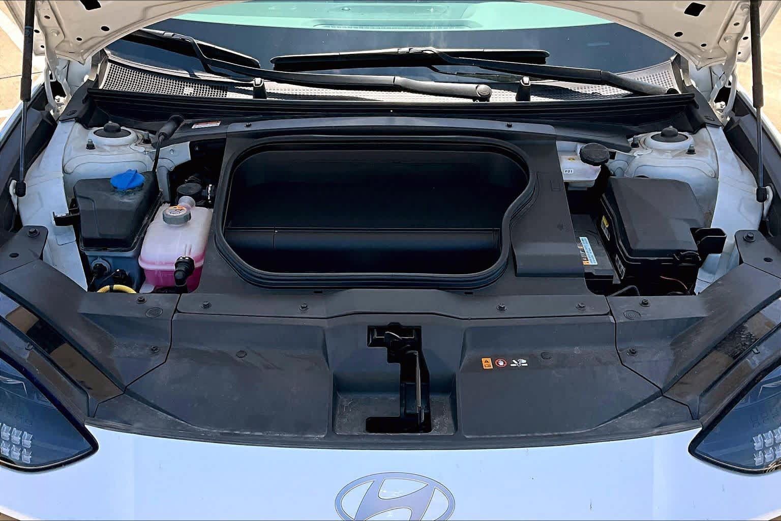 Certified 2025 Hyundai Ioniq 6 SEL RWD image 32