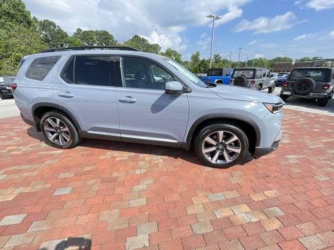 Certified 2025 Honda Pilot Elite image 37