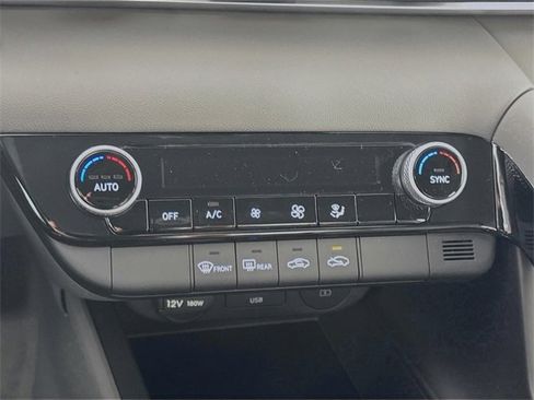 New 2025 Hyundai Elantra Blue image 19