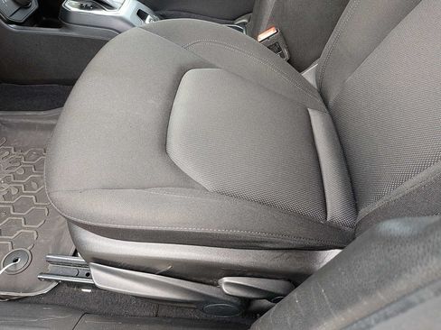 Used 2023 Jeep Renegade Latitude AWD/4WD image 20
