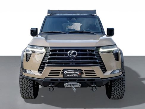 Used 2025 Lexus GX 550 image 3