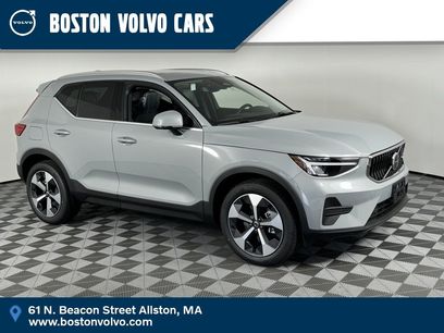 New 2025 Volvo XC40 B5 Core w/ Protection Package Premier