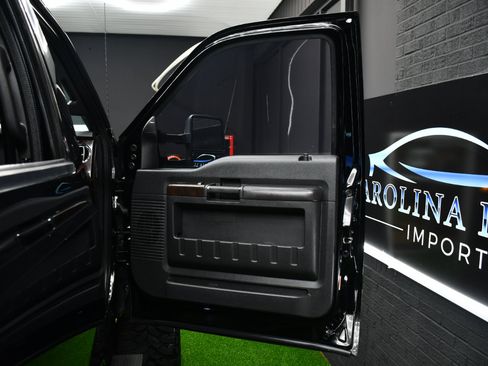 Used 2016 Ford F250 Platinum w/ FX4 Off-Road Package image 57