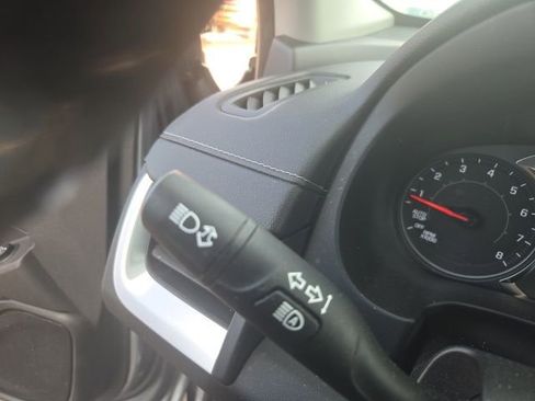 Used 2023 GMC Terrain SLE w/ Driver Convenience Package image 25