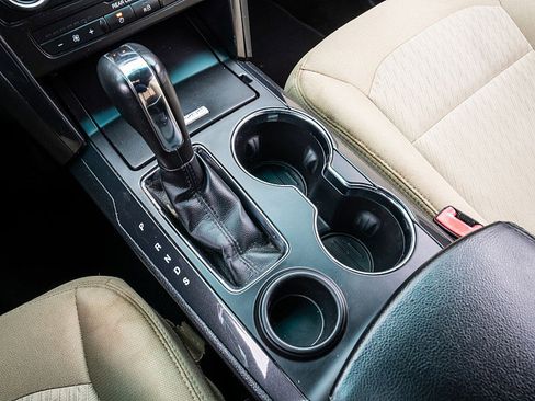 Used 2016 Ford Explorer FWD image 27