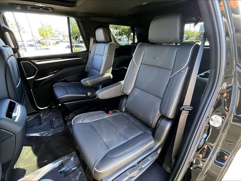 New 2026 Cadillac Escalade Sport w/ LPO, ONYX Package AWD/4WD image 29