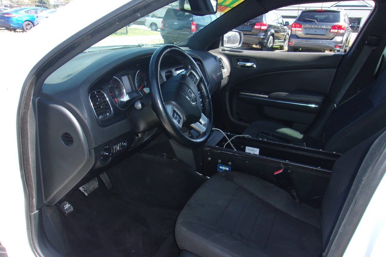 Used 2011 Dodge Charger Police w/ Street Appearance Group RWD image 12