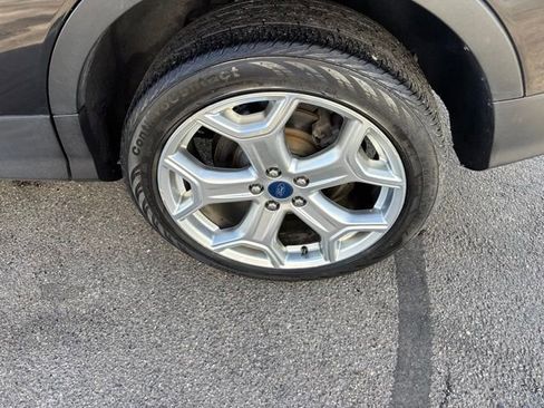 Used 2019 Ford Escape Titanium AWD/4WD image 47