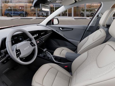 New 2025 Kia Niro EX image 17
