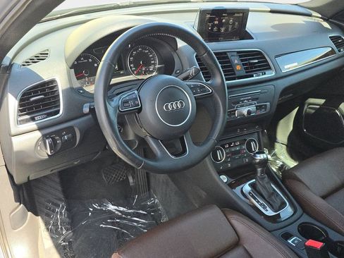 Used 2016 Audi Q3 2.0T Prestige w/ Prestige Package AWD/4WD image 19