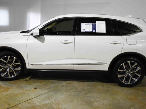 Used 2023 Acura MDX w/Technology Package image 6