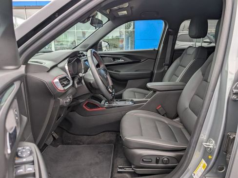 Used 2023 Chevrolet TrailBlazer RS AWD/4WD image 10